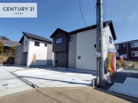 ���̑����n�@�O�ʓ��H��6���I�z����ǍD�ȗ��n�ł��B
�Ԍɓ��ꂪ���ȕ������S�ł��ˁB