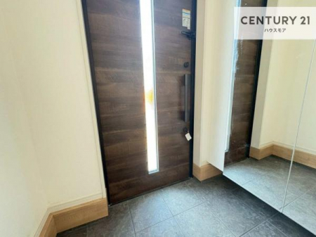 ���ց@�~���[�t���V���[�Y�{�b�N�X�t���Ȃ̂ŁA���ւ��Еt�����|�������₷���ł��I
�X�b�L���������ւŌ˂��J�����u�ԁA�������̂���S�n������Ԃ��o�}���Ă���܂��B