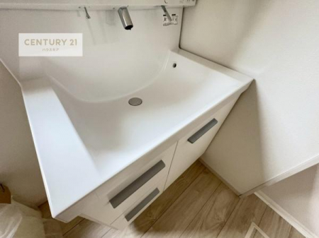 ���ʑ�E���ʏ��@�[�����ʑ�{�E���́A�������˂ɂ����̂ł�����ꂪ�y�X�I���������ۂĂ܂��I
�L���C�Ȑ��ʏ��Ŏ��������̃��`�x�[�V�������オ��܂��ˁI