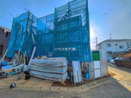 ���ԏ�@���ԃX�y�[�X��2�䕪����܂��I�Z�J���h�J�[�͂������A�o�C�N�⎩�]�ԂȂǂ��u���ꏊ�ɍ���܂���B