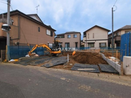 ���ԏ�@���ԃX�y�[�X��2�䕪����܂��I�Z�J���h�J�[�͂������A�o�C�N�⎩�]�ԂȂǂ��u���ꏊ�ɍ���܂���B