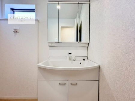 ���ʑ�E���ʏ��@�O�ʋ��d�l�̐��ʏ��́A�g�����Ȃ݂����₷������I���͎��[�ɂȂ��Ă��܂��B�h���C���[�₨���ϓ����Еt������̂Ő��ʑ������X�b�L���ƌ����邱�Ƃ��o���܂��I