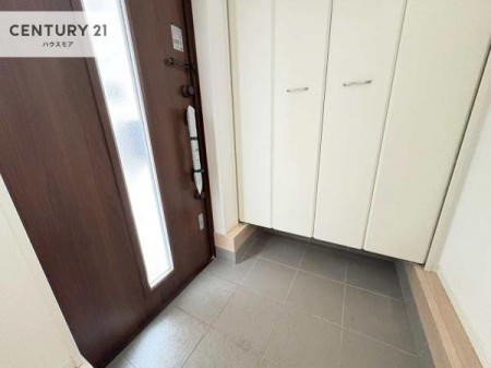 ���ց@�V���[�Y�{�b�N�X�t���Ȃ̂ŁA���ւ��Еt�����|�������₷���ł��I
�X�b�L���������ւŌ˂��J�����u�ԁA�������̂���S�n������Ԃ��o�}���Ă���܂��B