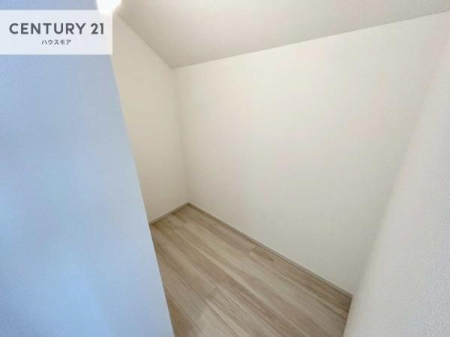 ���[�@�E�H�[�N�C���N���[�[�b�g�t���ł��B��������̂��m���Ȃǂ����[���Ă��������ł��ˁI���ɂ���@�������ȂǋG�ߕ��̑傫�ȉƓd�����[�ł��܂��I�y���n�̔���J�Ò��z