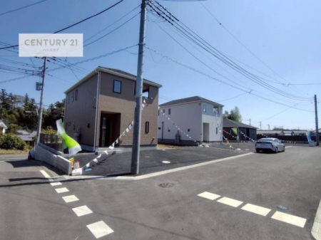 ���̑����n�@�O�ʓ��H��5.65���~5.49���~6���I�z����ǍD�ȗ��n�ł��B
�Ԍɓ��ꂪ���ȕ������S�ł��ˁB