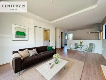 ���r���O�@�Ƌ��CG�p�[�X�ł��B�S�n�ǂ����r���O�͉Ƒ������R�ƏW�܂�܂��B�Ƒ��c�R�̎��Ԃ����������ł��B���Ƒ��ƁA����w�[���������Ԃ��߂��������ł��ˁB�y���n�̔���J�Ò��z