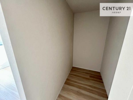 ���[�@�E�H�[�N�C���N���[�[�b�g�t���ł��B��������̂��m���Ȃǂ����[���Ă��������ł��ˁI���ɂ���@�������ȂǋG�ߕ��̑傫�ȉƓd�����[�ł��܂��I�y���n�̔���J�Ò��z