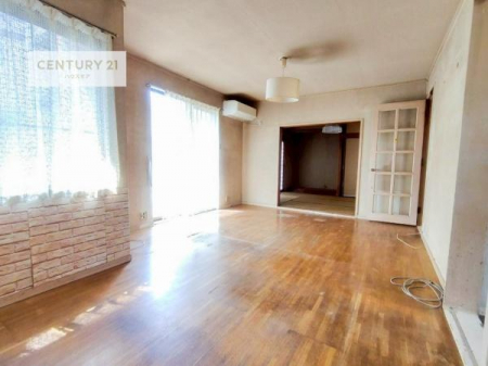 ���r���O�@�傫�ȑ����炽���Ղ�̗z���������閾�邢���r���O�B�J�����̂��郊�r���O�ŉƑ��c���̂��났�̎��Ԃ��߂����܂��I