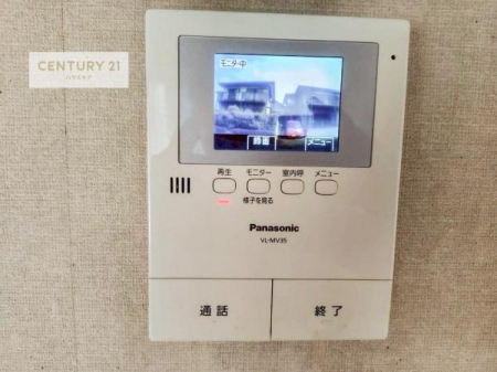 ���̑��@TV���j�^�[�t�C���^�[�t�H���������B���K�҂̊���m�F���Ă���Ή��ł��邽�߁A�h�Ɩʂɂ��z�����ꂽ���S�̐ݔ��ł��B