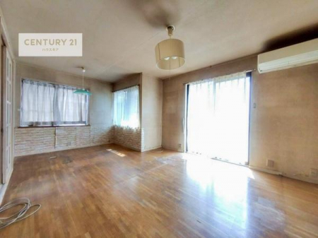 ���r���O�@��؂ȉƑ����W�܂邩�炱��LDK�ɂ͂�����肽���B
�q�����������C�ɏ΂��Ȃ��瑖�����Ă���p�����������u�L���Ƃɂ��ėǂ������v�Ǝv���u�Ԃł��B