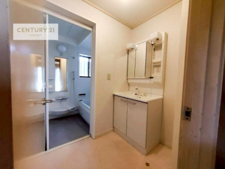 ���ʑ�E���ʏ��@�O�ʋ��d�l�̐��ʏ��́A�g�����Ȃ݂����₷������I���͎��[�ɂȂ��Ă��܂��B�h���C���[�₨���ϓ����Еt������̂Ő��ʑ������X�b�L���ƌ����邱�Ƃ��o���܂��I