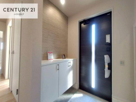 ���ց@�V���[�Y�{�b�N�X�t���B���ւ��Еt�����|�������₷���ł��I
�X�b�L���������ւŌ˂��J�����u�ԁA�������̂���S�n������Ԃ��o�}���Ă���܂��B