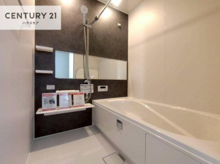 �����@�������������l�̕��͋C�̃o�X���[���́A�����o�Ă��ăo�X�^�C�����[���I
���d���撣���Ă��邲�J���ɂ��D�݂̍���̓����܂����āA�y����ł݂Ă͂������ł��傤���H