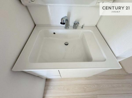 ���ʑ�E���ʏ��@�[�����ʑ�{�E���́A�������˂ɂ����̂ł�����ꂪ�y�X�I���������ۂĂ܂��I
�L���C�Ȑ��ʏ��Ŏ��������̃��`�x�[�V�������オ��܂��ˁI