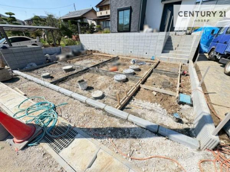 ���ԏ�@���ԃX�y�[�X��2�䕪����܂��I�Z�J���h�J�[�͂������A�o�C�N�⎩�]�ԂȂǂ��u���ꏊ�ɍ���܂���B