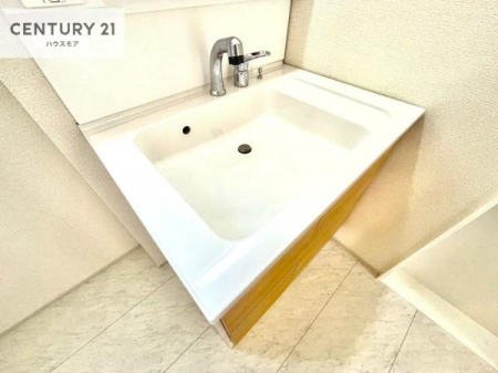 ���ʑ�E���ʏ��@�[�����ʑ�{�E���́A�������˂ɂ����̂ł�����ꂪ�y�X�I���������ۂĂ܂��I
�L���C�Ȑ��ʏ��Ŏ��������̃��`�x�[�V�������オ��܂��ˁI