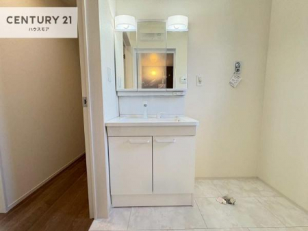 ���ʑ�E���ʏ��@�O�ʋ��d�l�̐��ʏ��́A�g�����Ȃ݂����₷������I���͎��[�ɂȂ��Ă��܂��B�h���C���[�₨���ϓ����Еt������̂Ő��ʑ������X�b�L���ƌ����邱�Ƃ��o���܂��I