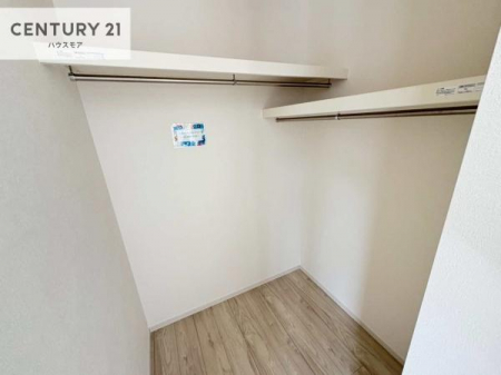 ���[�@�E�H�[�N�C���N���[�[�b�g�t���ł��B��������̂��m���Ȃǂ����[���Ă��������ł��ˁI���ɂ���@�������ȂǋG�ߕ��̑傫�ȉƓd�����[�ł��܂��I