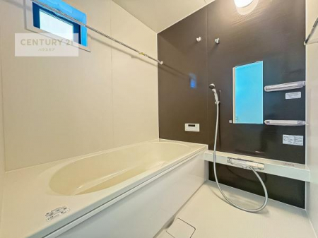 �����@�������������l�̕��͋C�̃o�X���[���́A�����o�Ă��ăo�X�^�C�����[���I
���d���撣���Ă��邲�J���ɂ��D�݂̓����̓����܂����āA�y����ł݂Ă͂������ł��傤���H
