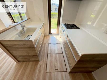 �L�b�`���@�V���N�ƃR�����������ꂽ�Ζʎ��Z�p���[�g�L�b�`���I
���n�l�����r���O�ɍL����ɂ����A�􂢕������Ȃ��炲�Ƒ��Ɖ�b���y���ނ��Ƃ��ł��܂��I