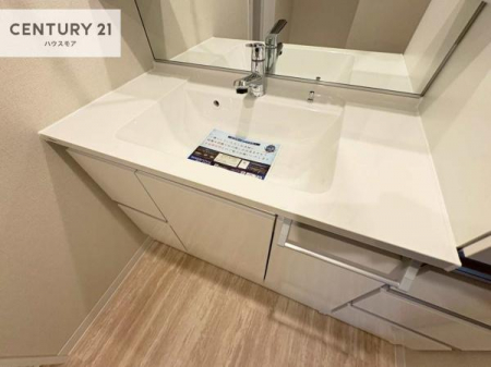 ���ʑ�E���ʏ��@�[�����ʑ�{�E���́A�������˂ɂ����̂ł�����ꂪ�y�X�I���������ۂĂ܂��I
�L���C�Ȑ��ʏ��Ŏ��������̃��`�x�[�V�������オ��܂��ˁI