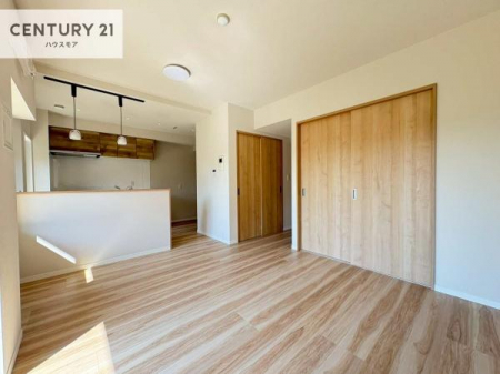 ���r���O�@�L�X�_�C�j���O�X�y�[�X�I������肨�H���B�΂��������y�������Ԃ��߂����܂��B���X�̔���������܂��I