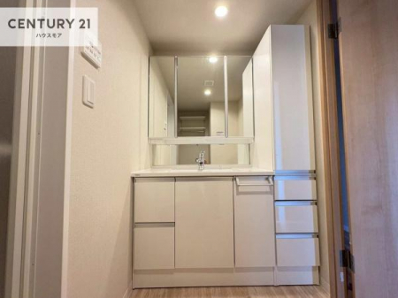 ���ʑ�E���ʏ��@�O�ʋ��d�l�̐��ʏ��́A�g�����Ȃ݂����₷������I���͎��[�ɂȂ��Ă��܂��B�h���C���[�₨���ϓ����Еt������̂Ő��ʑ������X�b�L���ƌ����邱�Ƃ��o���܂��I