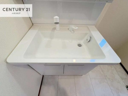 ���ʑ�E���ʏ��@�[�����ʑ�{�E���́A�������˂ɂ����̂ł�����ꂪ�y�X�I���������ۂĂ܂��I
�L���C�Ȑ��ʏ��Ŏ��������̃��`�x�[�V�������オ��܂��ˁI