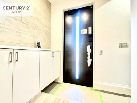 ���ց@�V���[�Y�{�b�N�X�t���B���ւ��Еt�����|�������₷���ł��I
�X�b�L���������ւŌ˂��J�����u�ԁA�������̂���S�n������Ԃ��o�}���Ă���܂��B