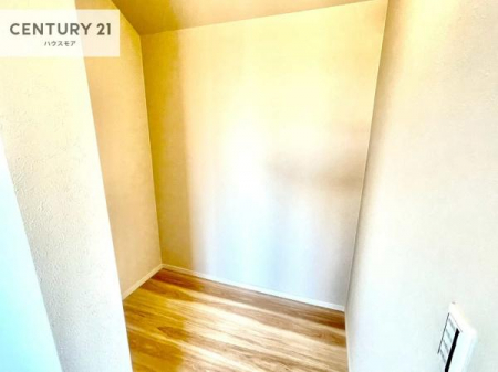 ���[�@�E�H�[�N�C���N���[�[�b�g�t���ł��B��������̂��m���Ȃǂ����[���Ă��������ł��ˁI���ɂ���@�������ȂǋG�ߕ��̑傫�ȉƓd�����[�ł��܂��I