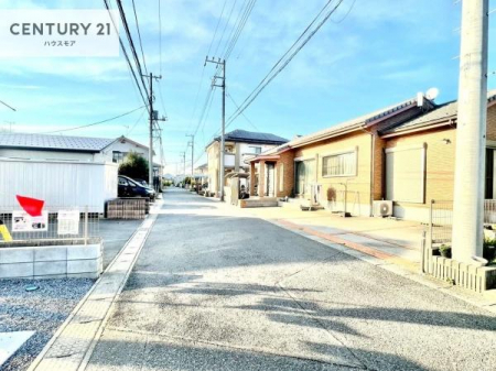 ���̑����n�@�O�ʓ��H5���I�z����ǍD�ȗ��n�ł��B
�Ԍɓ��ꂪ���ȕ������S�ł��ˁB