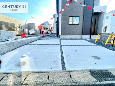 ���ԏ�@���ԃX�y�[�X��2�䕪����܂��I�Z�J���h�J�[�͂������A�o�C�N�⎩�]�ԂȂǂ��u���ꏊ�ɍ���܂���B