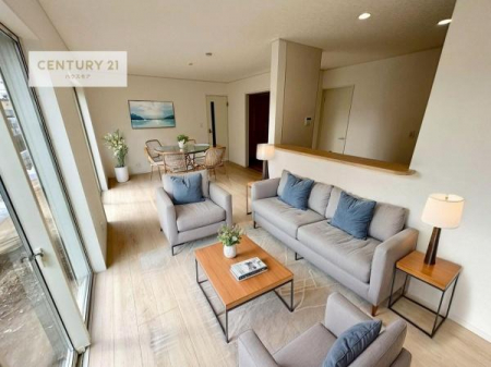 ���r���O�@�Ƌ��CG�p�[�X�ł��B�L�X�_�C�j���O�X�y�[�X�I������肨�H���B�΂��������y�������Ԃ��߂����܂��B���X�̔���������܂��I