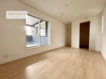 �Q���@�o���R�j�[�ɖʂ��Ă���m���ł��B���邭�����肪����A���C����������ł��܂��I���N���āA�O�ɏo�Ĕw�L�т����[�ċz�����ǂ������}������邱�Ƃ��ł��܂��B