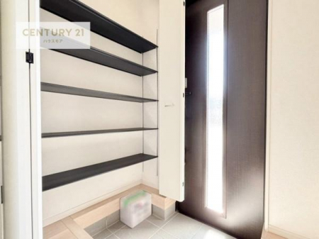 �����\�z�}(����)�@�V���[�Y�{�b�N�X�t���Ȃ̂ŁA���ւ��Еt�����|�������₷���ł��I
�X�b�L���������ւŌ˂��J�����u�ԁA�������̂���S�n������Ԃ��o�}���Ă���܂��B�i���d�l�j