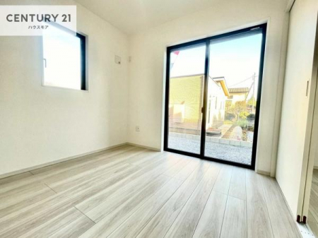 ���r���O�ȊO�̋����@���r���O�Ɨאڂ����m���ł��I�Ǝ��̋x�e�X�y�[�X��L�b�Y�X�y�[�X�Ƃ��Ċ��p����̂��悳�����ł��ˁI
