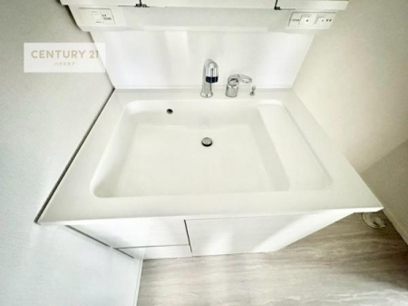 ���ʑ�E���ʏ��@�[�����ʑ�{�E���́A�������˂ɂ����̂ł�����ꂪ�y�X�I���������ۂĂ܂��I
�L���C�Ȑ��ʏ��Ŏ��������̃��`�x�[�V�������オ��܂��ˁI