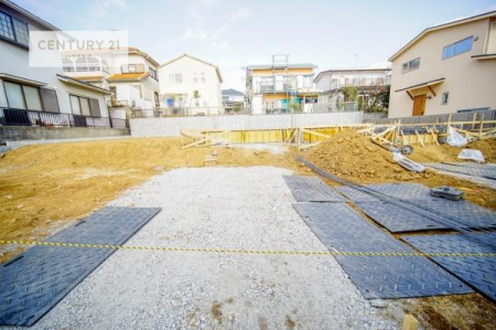 ���ԏ�@���ԃX�y�[�X��2�䕪����܂��I�Z�J���h�J�[�͂������A�o�C�N�⎩�]�ԂȂǂ��u���ꏊ�ɍ���܂���B