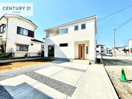 ���̑����n�@�O�ʓ��H��4���I�z����ǍD�ȗ��n�ł��B
�Ԍɓ��ꂪ���ȕ������S�ł��ˁB