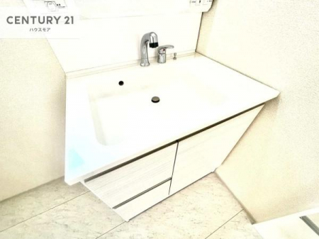 ���ʑ�E���ʏ��@�[�����ʑ�{�E���́A�������˂ɂ����̂ł�����ꂪ�y�X�I���������ۂĂ܂��I
�L���C�Ȑ��ʏ��Ŏ��������̃��`�x�[�V�������オ��܂��ˁI