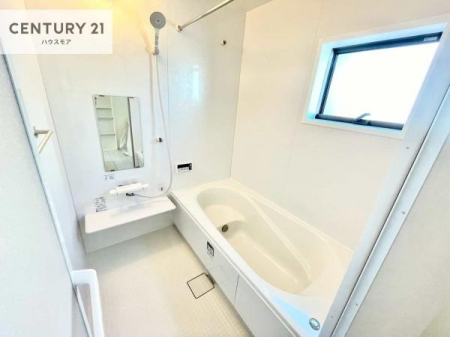 �����@�������������l�̕��͋C�̃o�X���[���́A�����o�Ă��ăo�X�^�C�����[���I
���d���撣���Ă��邲�J���ɂ��D�݂̍���̓����܂����āA�y����ł݂Ă͂������ł��傤���H