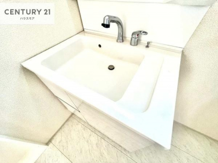 ���ʑ�E���ʏ��@�[�����ʑ�{�E���́A�������˂ɂ����̂ł�����ꂪ�y�X�I���������ۂĂ܂��I
�L���C�Ȑ��ʏ��Ŏ��������̃��`�x�[�V�������オ��܂��ˁI