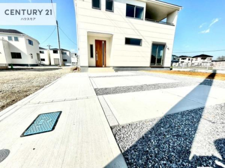 ���ԏ�@���ԃX�y�[�X��2�䕪����܂��I�Z�J���h�J�[�͂������A�o�C�N�⎩�]�ԂȂǂ��u���ꏊ�ɍ���܂���B