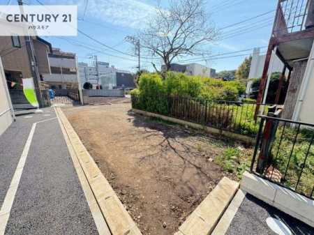 ���̑����n�@�O�ʓ��H4���I�z����ǍD�ȗ��n�ł��B
�Ԍɓ��ꂪ���ȕ������S�ł��ˁB