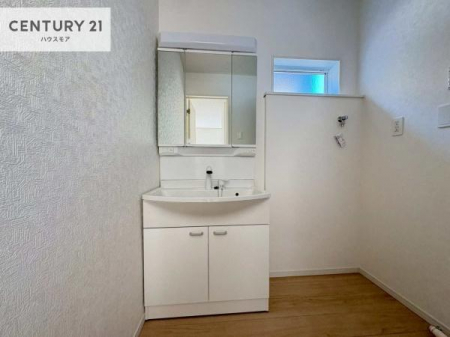 ���ʑ�E���ʏ��@�O�ʋ��d�l�̐��ʏ��́A�g�����Ȃ݂����₷������I���͎��[�ɂȂ��Ă��܂��B�h���C���[�₨���ϓ����Еt������̂Ő��ʑ������X�b�L���ƌ����邱�Ƃ��o���܂��I