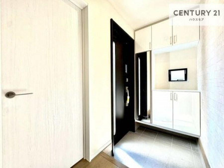 ���ց@�V���[�Y�{�b�N�X�t���Ȃ̂ŁA���ւ��Еt�����|�������₷���ł��I
�X�b�L���������ւŌ˂��J�����u�ԁA�������̂���S�n������Ԃ��o�}���Ă���܂��B