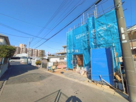 ���̑����n�@�O�ʓ��H5���I�z����ǍD�ȗ��n�ł��B
�Ԍɓ��ꂪ���ȕ������S�ł��ˁB