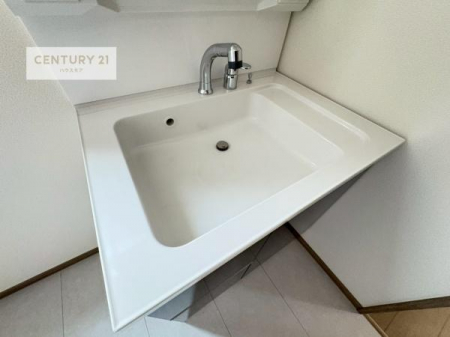 ���ʑ�E���ʏ��@�[�����ʑ�{�E���́A�������˂ɂ����̂ł�����ꂪ�y�X�I���������ۂĂ܂��I
�L���C�Ȑ��ʏ��Ŏ��������̃��`�x�[�V�������オ��܂��ˁI