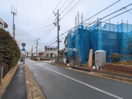 ���̑����n�@�O�ʓ��H��9���I�z����ǍD�ȗ��n�ł��B
�Ԍɓ��ꂪ���ȕ������S�ł��ˁB