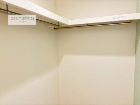 ���[�@�E�H�[�N�C���N���[�[�b�g�t���ł��B��������̂��m���Ȃǂ����[���Ă��������ł��ˁI���ɂ���@�������ȂǋG�ߕ��̑傫�ȉƓd�����[�ł��܂��I